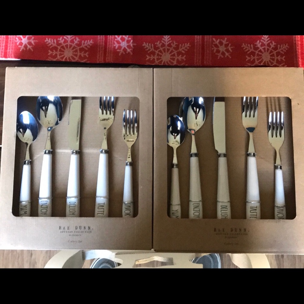 Rae Dunn cutlery set (2 sets) 10 pieces